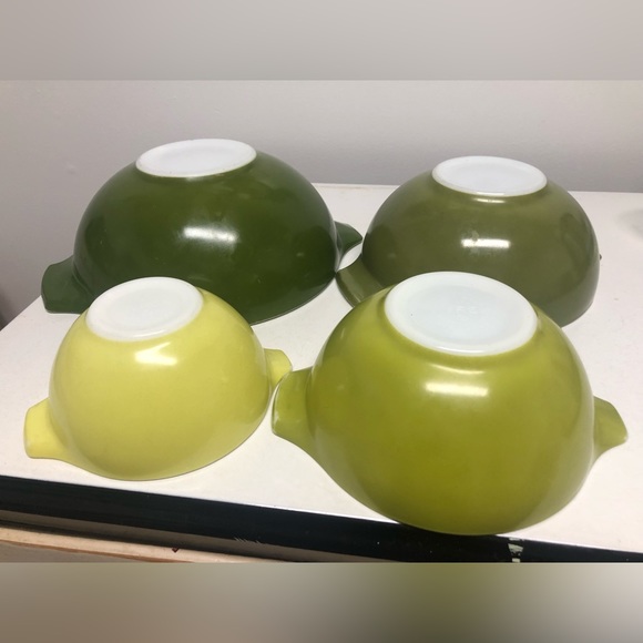 Vintage PYREX Verde Green Cinderella Nesting Mixing Bowls Set Avocado 441 - 444 - Picture 7 of 12